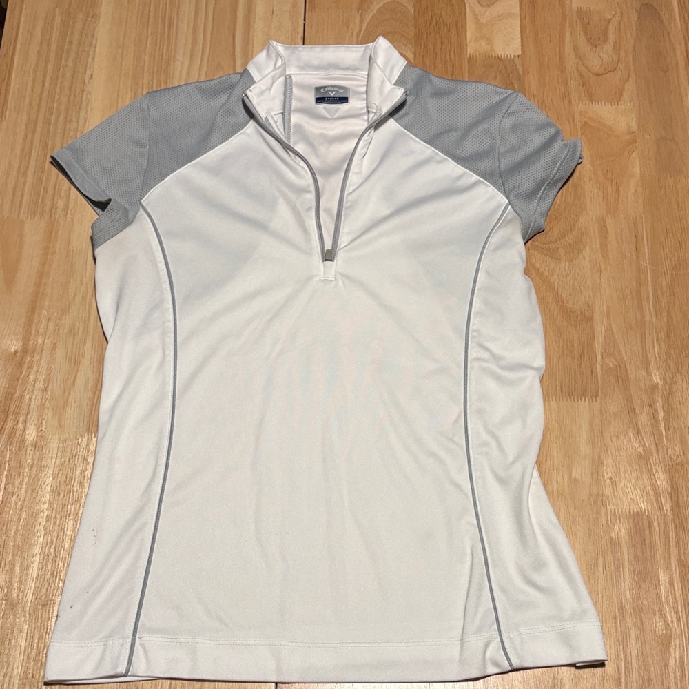 Women's White and Gray Short Sleeve Callaway Top